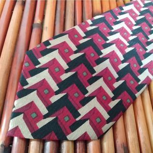 EUC PIERRE BALMAIN Geometric Square Pattern Black, Red, White 100% Silk Tie